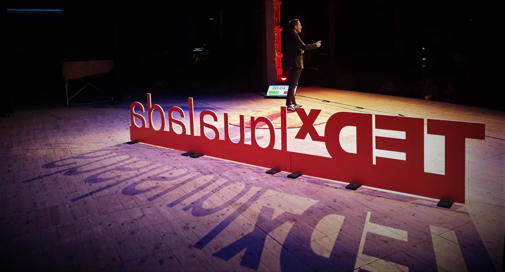 TEDxIgualada escenari Teatre Ateneu